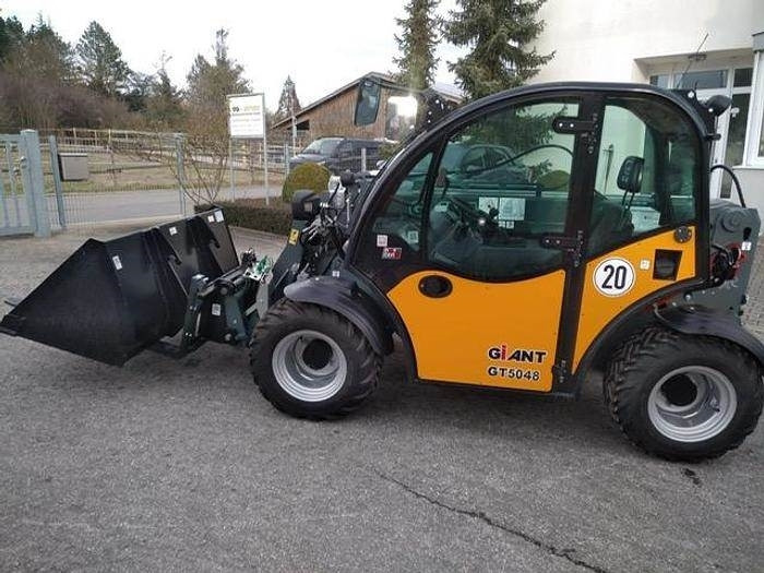 GiANT GT5048 - Teleskoplader: das Bild 4 GiANT GT5048 - Teleskoplader: das Bild 4