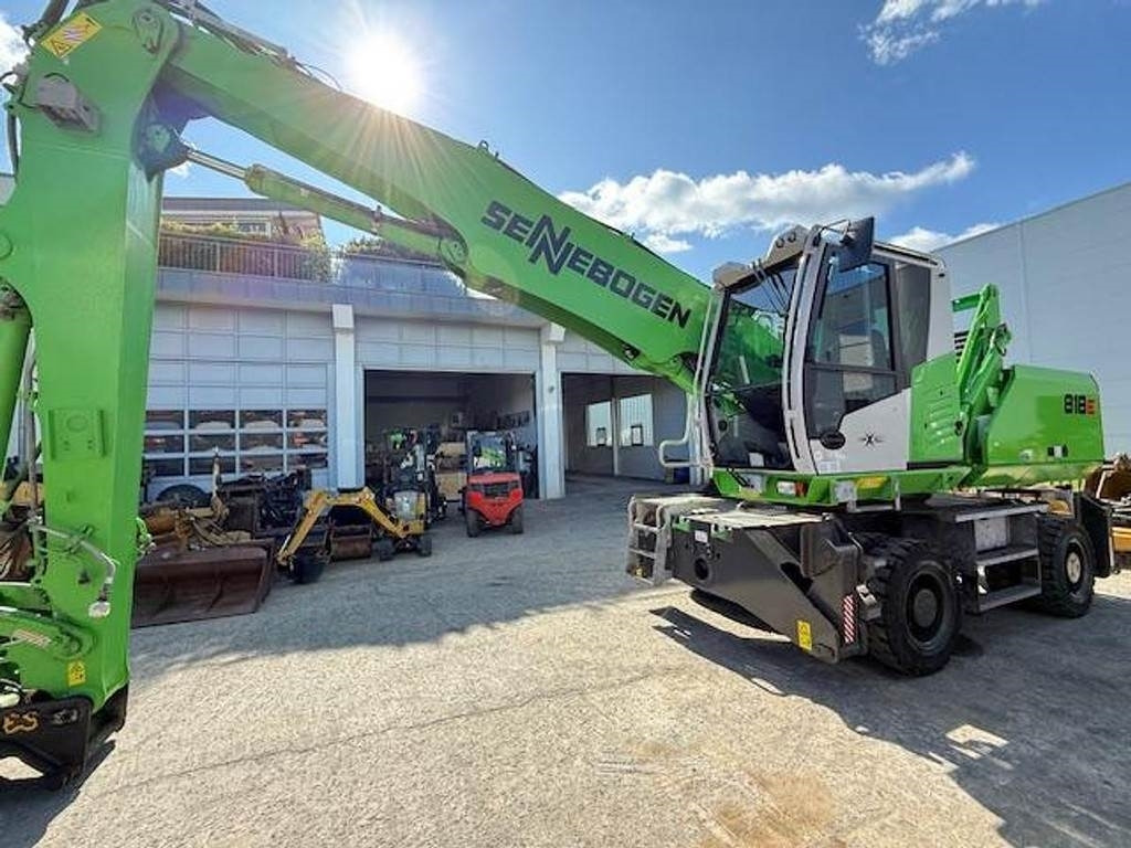 Sennebogen 818 E - Bagger: das Bild 4 Sennebogen 818 E - Bagger: das Bild 4