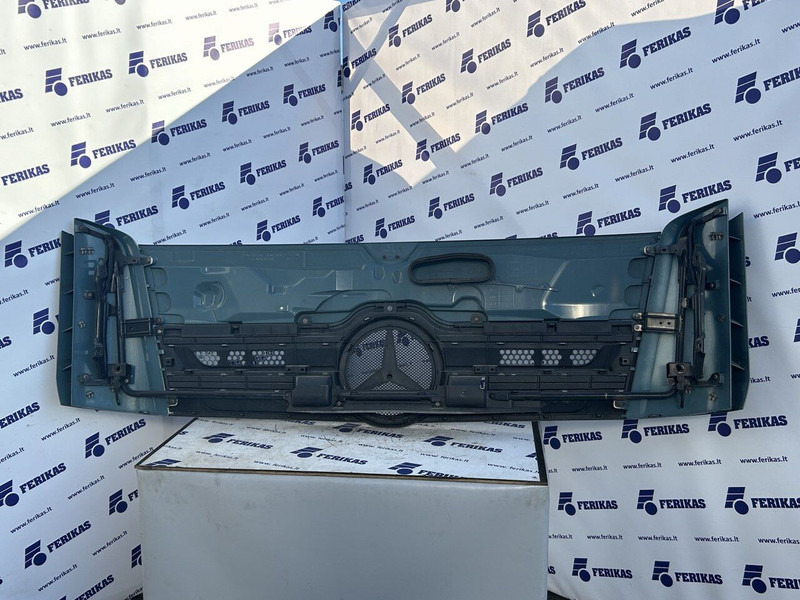 Mercedes-Benz Actros MP4 - Motorhaube für LKW: das Bild 4 Mercedes-Benz Actros MP4 - Motorhaube für LKW: das Bild 4