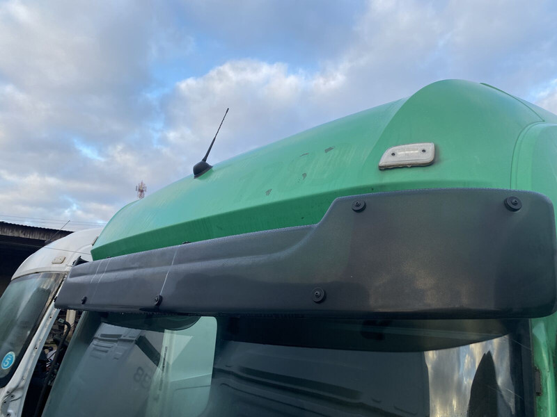Mercedes-Benz - Sonnenblende für LKW: das Bild 3 Mercedes-Benz - Sonnenblende für LKW: das Bild 3