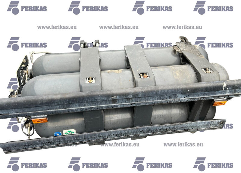 Scania CNG tank, right side - Kraftstofftank: das Bild 1 Scania CNG tank, right side - Kraftstofftank: das Bild 1