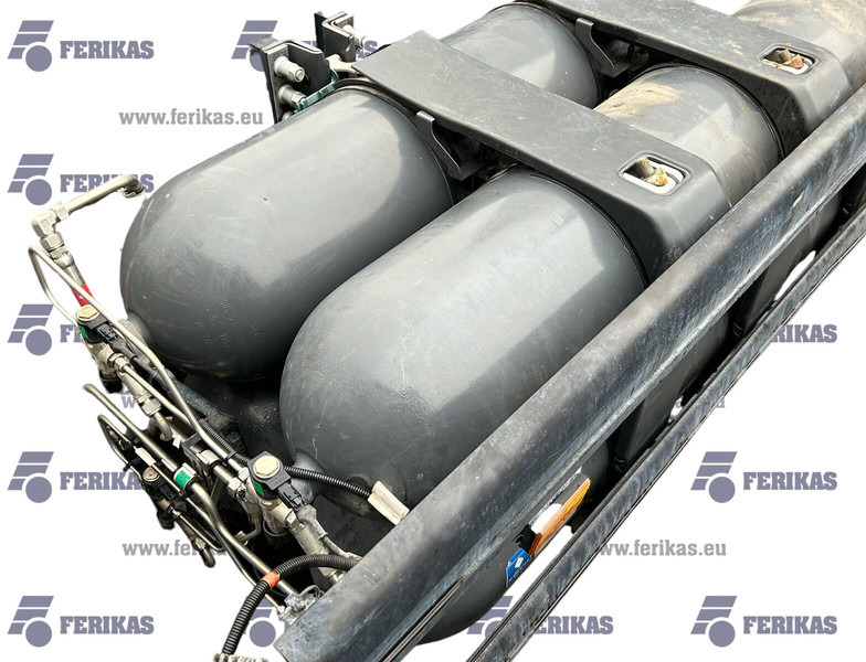 Scania CNG tank, right side - Kraftstofftank: das Bild 2 Scania CNG tank, right side - Kraftstofftank: das Bild 2