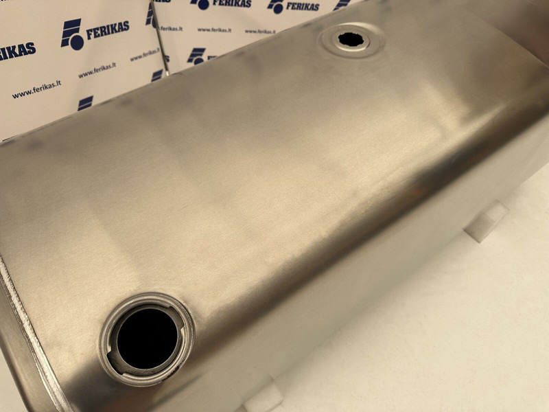 Volvo - Kraftstofftank für LKW: das Bild 4 Volvo - Kraftstofftank für LKW: das Bild 4