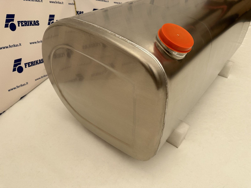 Volvo - Kraftstofftank für LKW: das Bild 3 Volvo - Kraftstofftank für LKW: das Bild 3