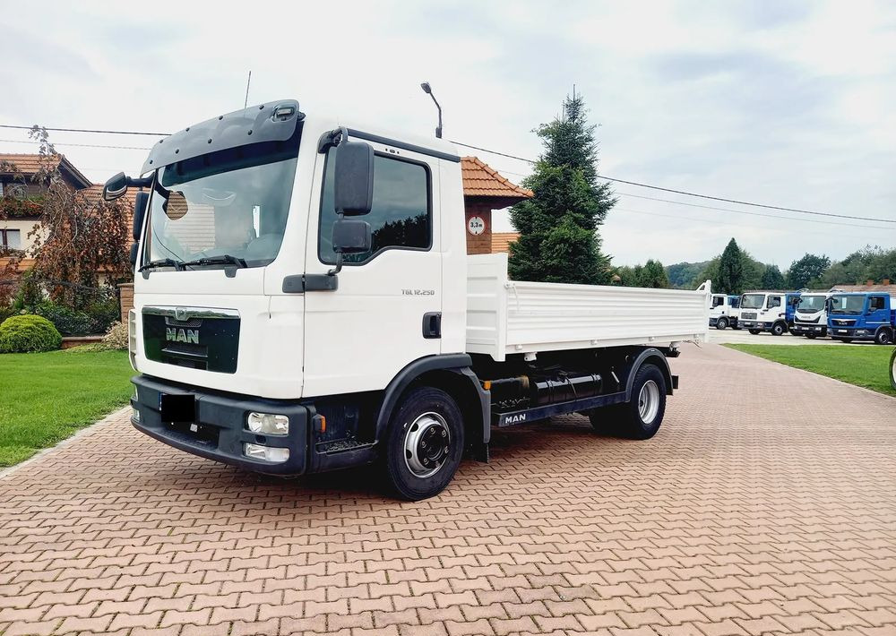 MAN TGL 12 250 EURO 5 !!! BLOKADA MOSTU !!!! - Kipper: das Bild 3 MAN TGL 12 250 EURO 5 !!! BLOKADA MOSTU !!!! - Kipper: das Bild 3