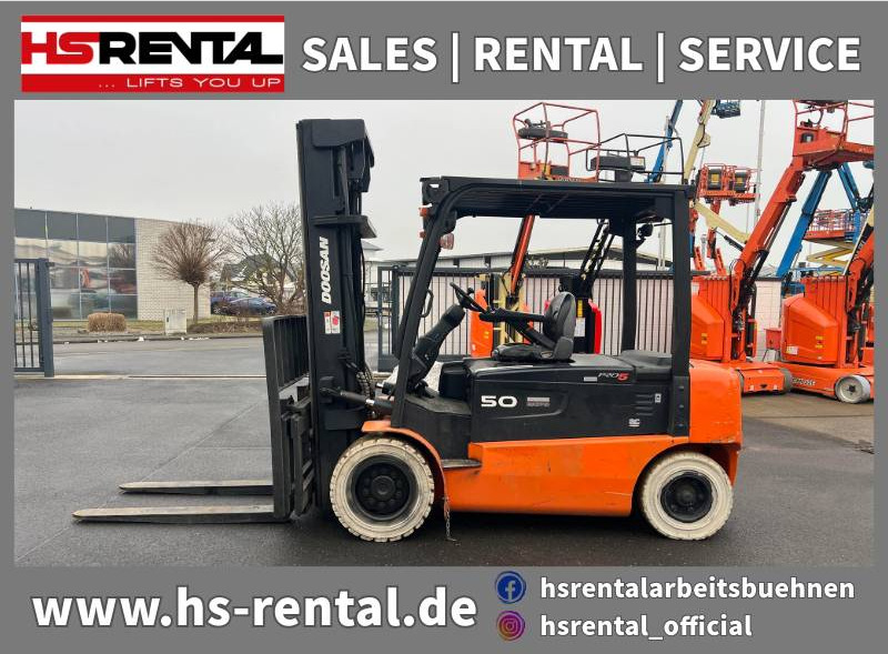Doosan B50X5 5T 6m Triplex non-marking (1841) - Elektrostapler: das Bild 1 Doosan B50X5 5T 6m Triplex non-marking (1841) - Elektrostapler: das Bild 1