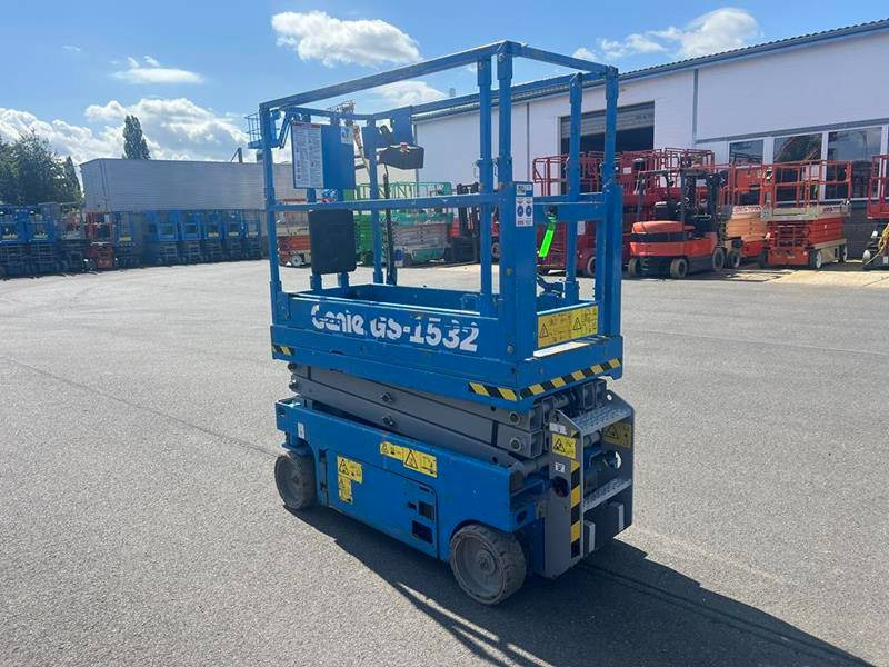 Genie GS1532 elektro 6m (1798) - Scherenbühne: das Bild 5 Genie GS1532 elektro 6m (1798) - Scherenbühne: das Bild 5