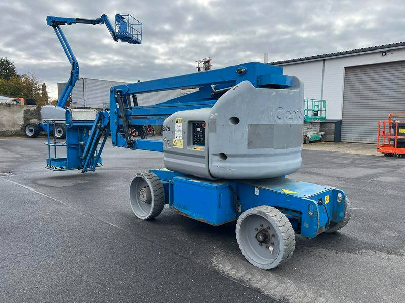 Genie Z40/23 NRJ elektro 14m (1825) - Gelenkarmbühne: das Bild 5 Genie Z40/23 NRJ elektro 14m (1825) - Gelenkarmbühne: das Bild 5