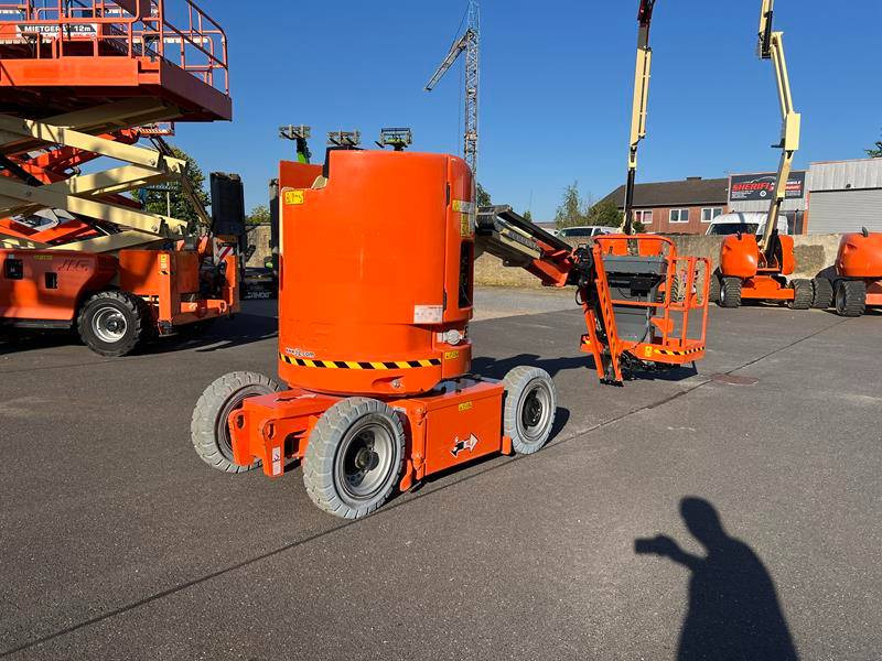 JLG E300 AJP elektro 11m (1791) - Gelenkarmbühne: das Bild 2 JLG E300 AJP elektro 11m (1791) - Gelenkarmbühne: das Bild 2