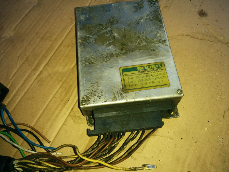 Bosch Bader 0504.1.A00 EST-32 - Steuergerät: das Bild 4 Bosch Bader 0504.1.A00 EST-32 - Steuergerät: das Bild 4