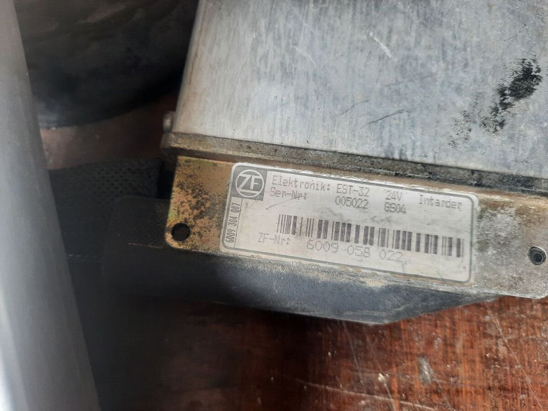 Bosch Bader 0504.1.A00 EST-32 - Steuergerät: das Bild 2 Bosch Bader 0504.1.A00 EST-32 - Steuergerät: das Bild 2