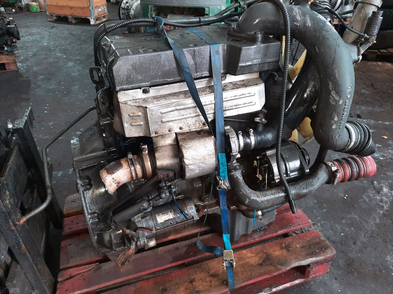 Mercedes-Benz OM 904 LA900/912 - Motor: das Bild 1 Mercedes-Benz OM 904 LA900/912 - Motor: das Bild 1