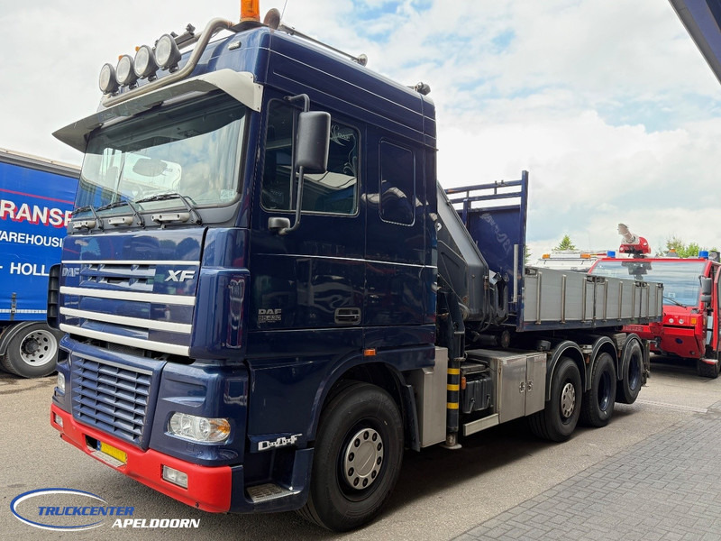 DAF XF 95.430 HIAB 330-5, 8x2 - Containerwagen/ Wechselfahrgestell LKW, Autokran: das Bild 3 DAF XF 95.430 HIAB 330-5, 8x2 - Containerwagen/ Wechselfahrgestell LKW, Autokran: das Bild 3