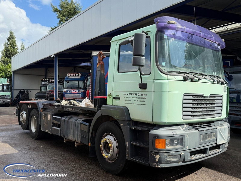 MAN 26.403 6x2 Stuuras, ADR - Abrollkipper: das Bild 1 MAN 26.403 6x2 Stuuras, ADR - Abrollkipper: das Bild 1