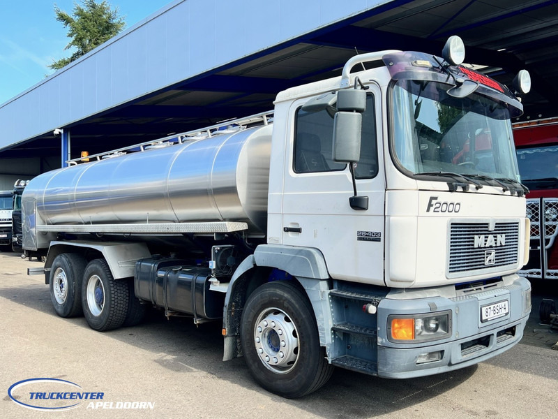 MAN 26.403 Manuel, Retarder, Reduction axle, 14250 liter - Tankwagen: das Bild 1 MAN 26.403 Manuel, Retarder, Reduction axle, 14250 liter - Tankwagen: das Bild 1