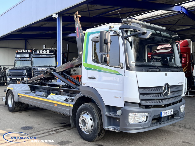Mercedes-Benz Atego 1527 Manuel, Euro 6, HIAB 10 Tons - Abrollkipper: das Bild 1 Mercedes-Benz Atego 1527 Manuel, Euro 6, HIAB 10 Tons - Abrollkipper: das Bild 1