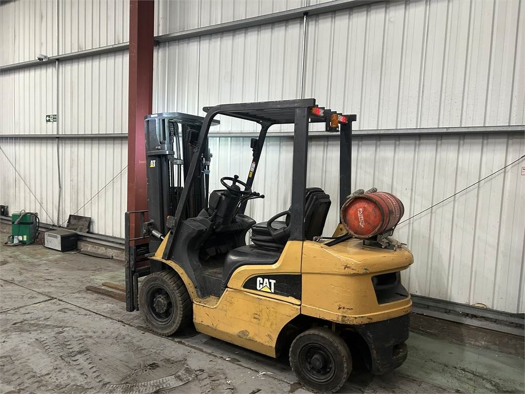 CAT GP25NT - Treibgasstapler: das Bild 3 CAT GP25NT - Treibgasstapler: das Bild 3