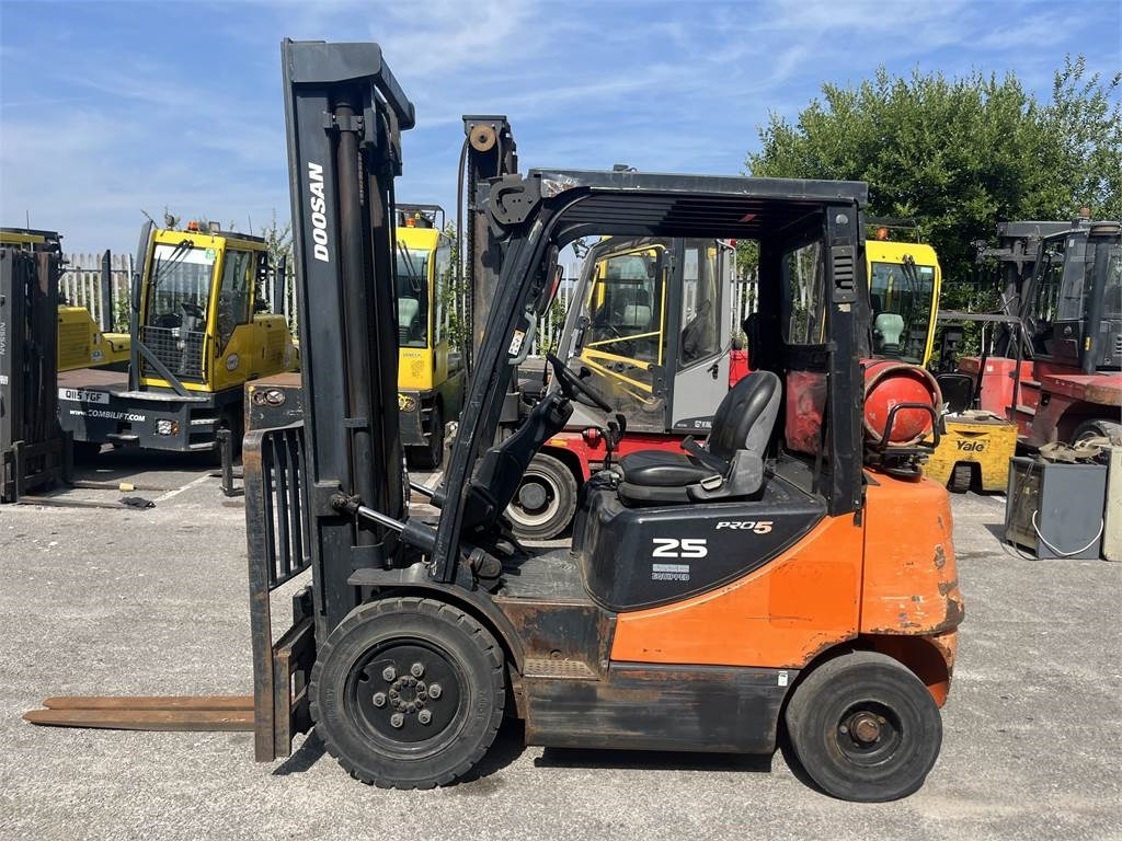 Doosan G25E-5 - Treibgasstapler: das Bild 1 Doosan G25E-5 - Treibgasstapler: das Bild 1