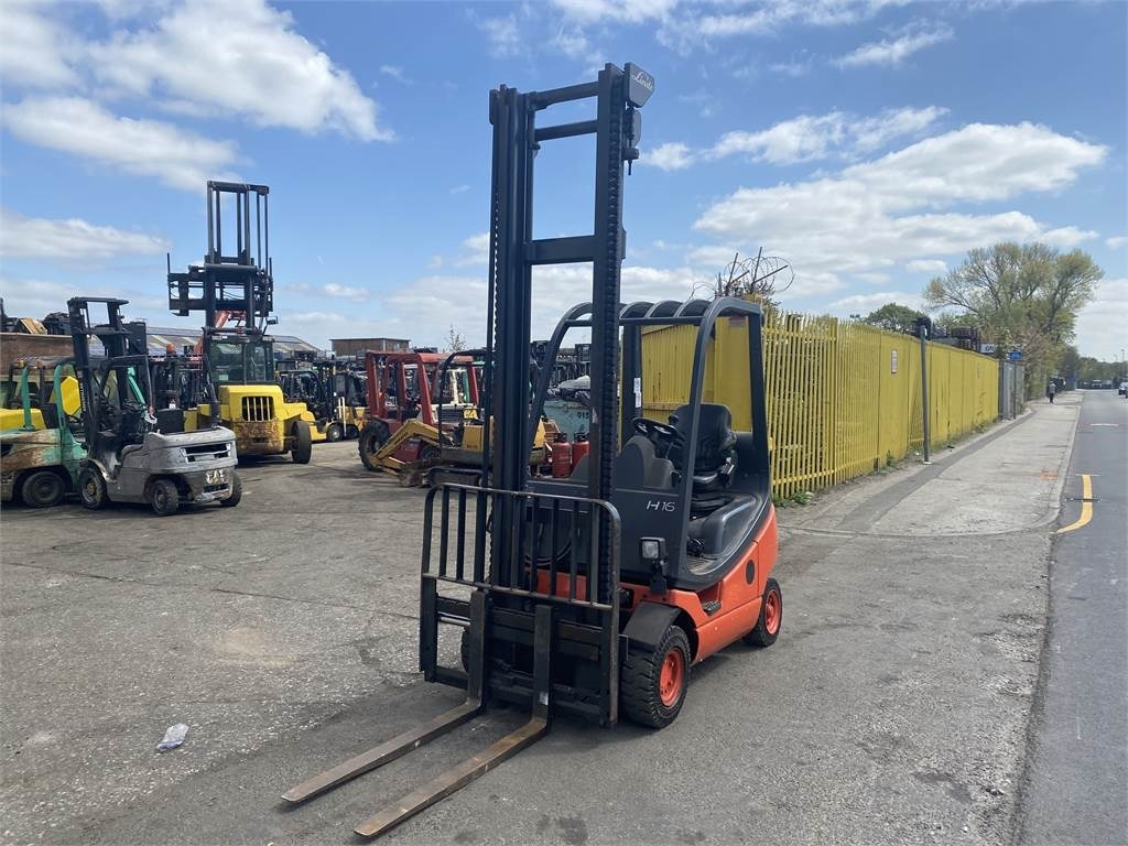 Linde H16T-03 - Treibgasstapler: das Bild 2 Linde H16T-03 - Treibgasstapler: das Bild 2