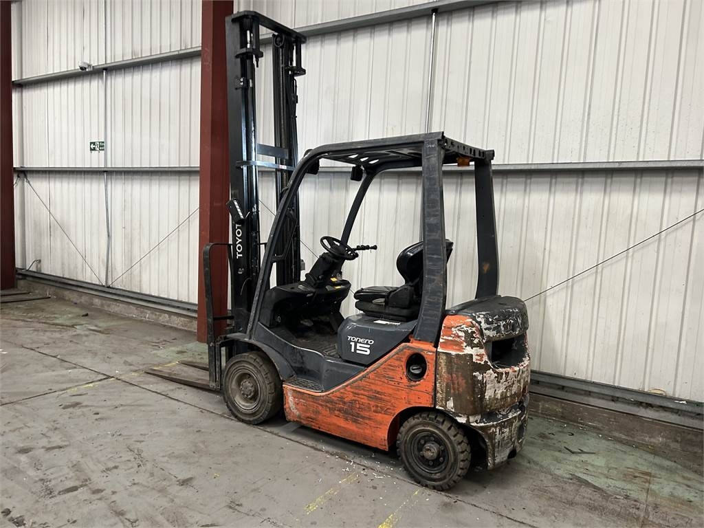 Toyota 02-8FDF15 - Dieselstapler: das Bild 3 Toyota 02-8FDF15 - Dieselstapler: das Bild 3