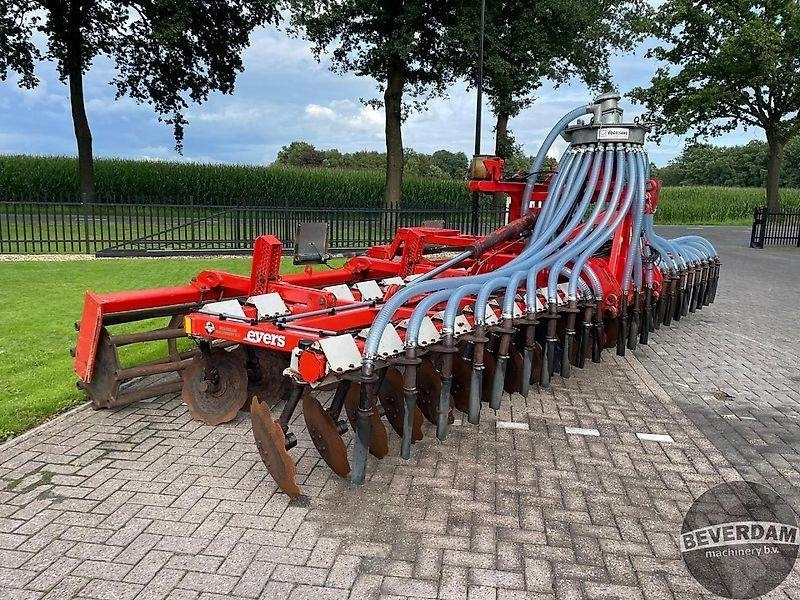 Evers Toric si 662/56m62 - Gülleinjektor: das Bild 4 Evers Toric si 662/56m62 - Gülleinjektor: das Bild 4