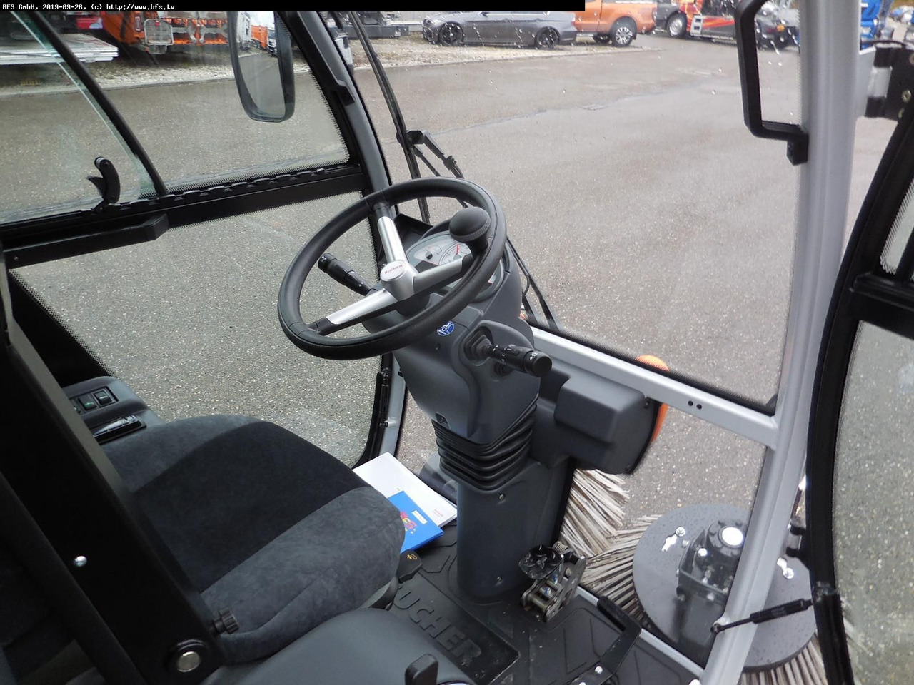 CityCat 1300 CityCat 1300 EuroMot IIIA - 2-Besen - Kehrmaschine: das Bild 4 CityCat 1300 CityCat 1300 EuroMot IIIA - 2-Besen - Kehrmaschine: das Bild 4