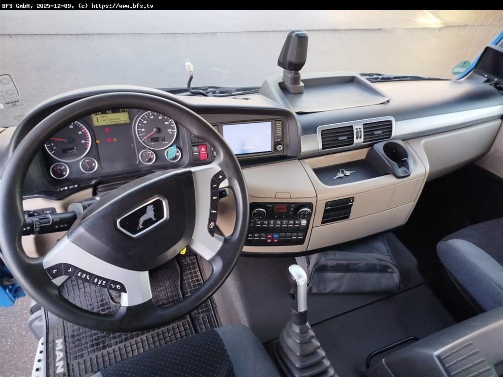 MAN TGS 26.500 6x4 BL Unfall-Fahrzeug! Instandgesetz - Abrollkipper: das Bild 4 MAN TGS 26.500 6x4 BL Unfall-Fahrzeug! Instandgesetz - Abrollkipper: das Bild 4