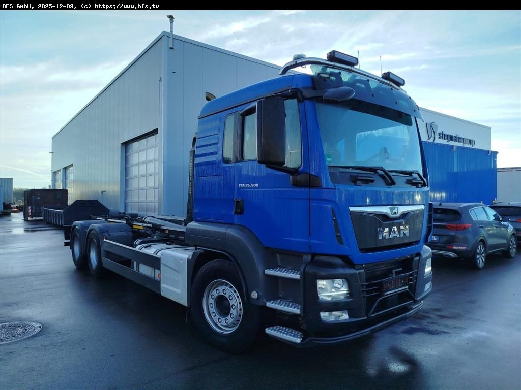 MAN TGS 26.500 6x4 BL Unfall-Fahrzeug! Instandgesetz - Abrollkipper: das Bild 1 MAN TGS 26.500 6x4 BL Unfall-Fahrzeug! Instandgesetz - Abrollkipper: das Bild 1