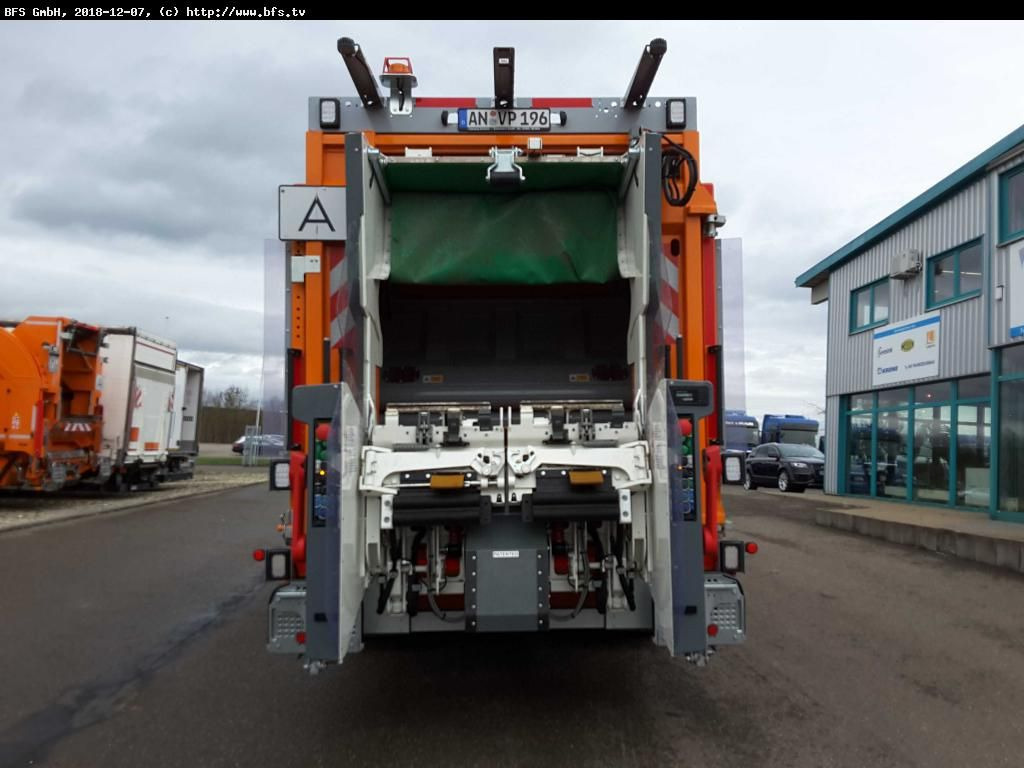 MAN TGS 28.320 6x2-4 BL HS HL Olympus 23W - Omni-DEK - Müllwagen: das Bild 3 MAN TGS 28.320 6x2-4 BL HS HL Olympus 23W - Omni-DEK - Müllwagen: das Bild 3