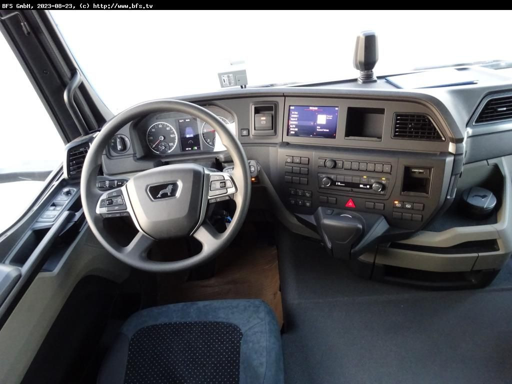 MAN TGS (TG3) 35.520 8x4 BB CH Bordmatik links, 3-Se - Kipper: das Bild 4 MAN TGS (TG3) 35.520 8x4 BB CH Bordmatik links, 3-Se - Kipper: das Bild 4