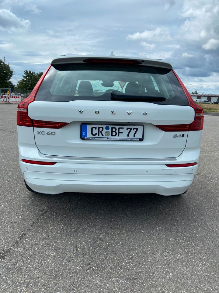 Volvo XC 60 XC60 Momentum Pro AWD - SUV/ Geländewagen: das Bild 2 Volvo XC 60 XC60 Momentum Pro AWD - SUV/ Geländewagen: das Bild 2