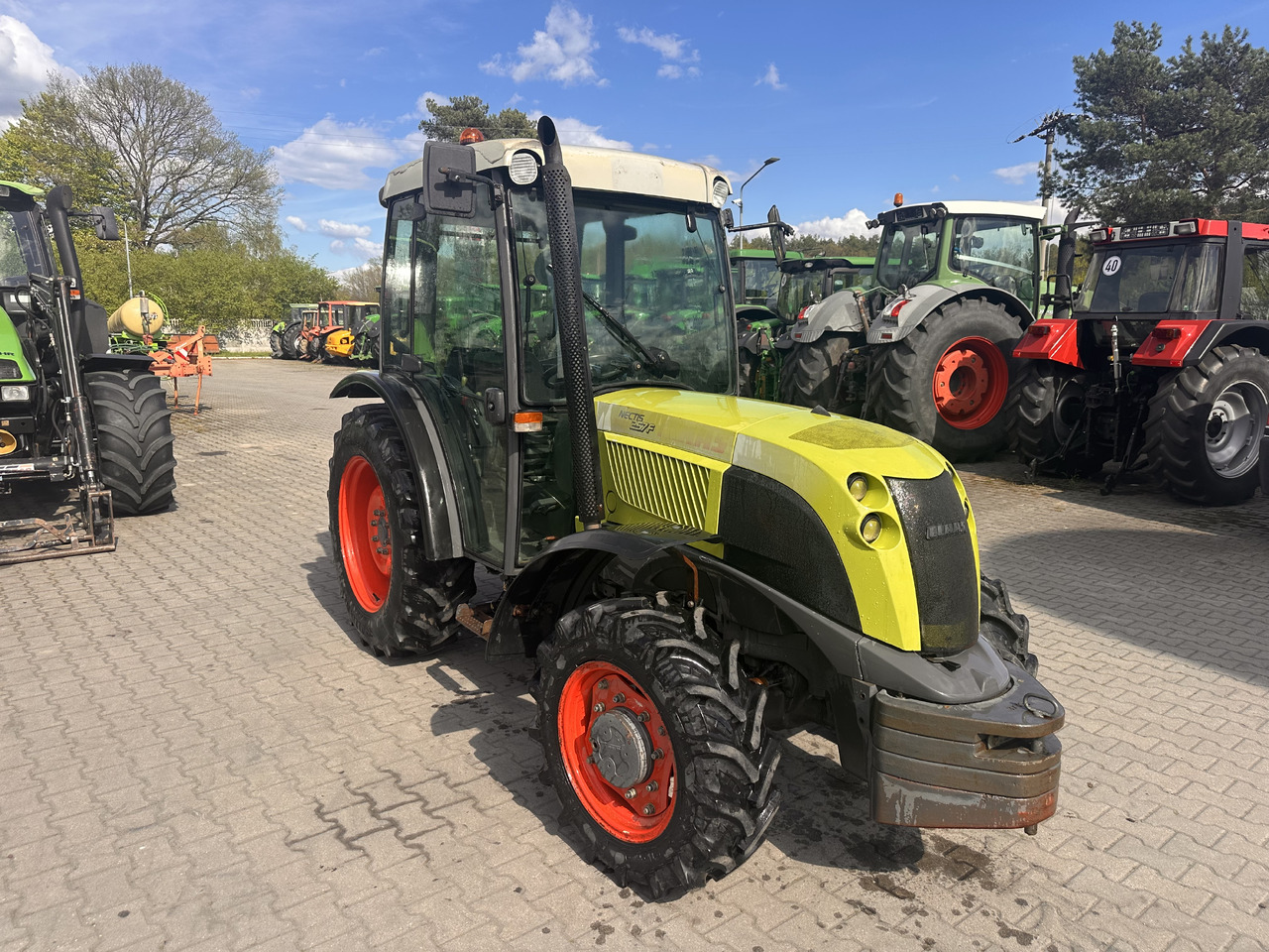 CLAAS NECTIS 257F - Traktor: das Bild 5 CLAAS NECTIS 257F - Traktor: das Bild 5