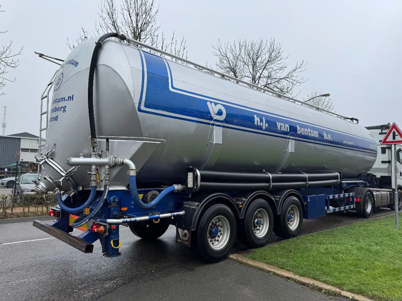 Atcomex 10 UNITS - 3 AXLE KIPPER BULK 1 COMP. 60 - Siloauflieger: das Bild 4 Atcomex 10 UNITS - 3 AXLE KIPPER BULK 1 COMP. 60 - Siloauflieger: das Bild 4