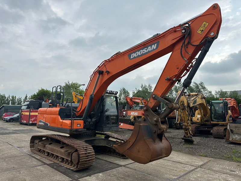 Doosan DX235LC 5 - ONLY 4226 HOURS - - Kettenbagger: das Bild 4 Doosan DX235LC 5 - ONLY 4226 HOURS - - Kettenbagger: das Bild 4