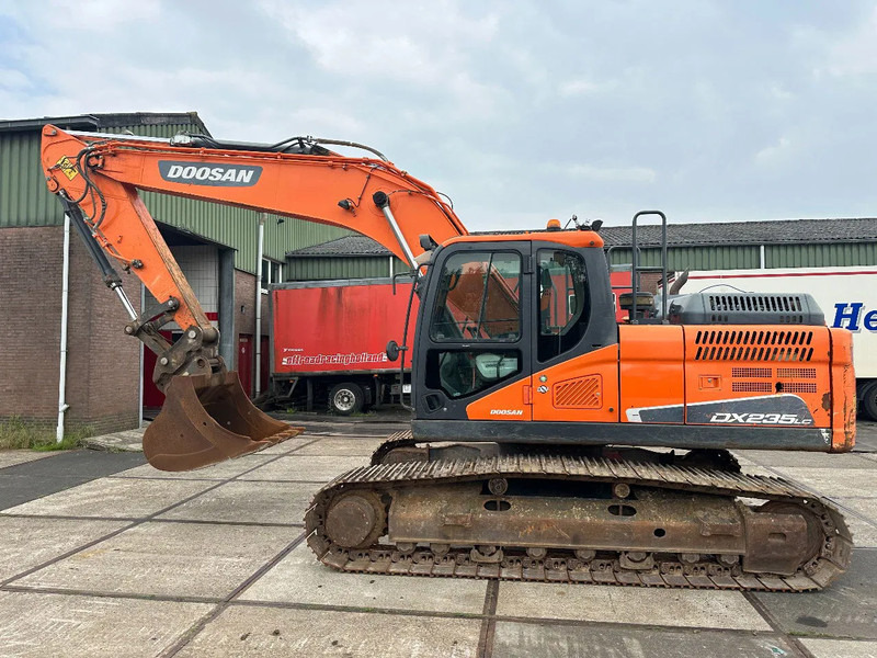 Doosan DX235LC 5 - ONLY 4226 HOURS - - Kettenbagger: das Bild 1 Doosan DX235LC 5 - ONLY 4226 HOURS - - Kettenbagger: das Bild 1