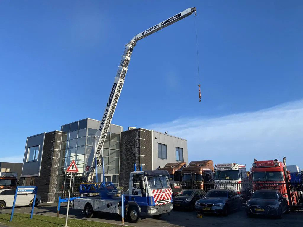 Iveco EuroCargo 90 E18 - EURO 5 + KLAAS ALU-KRAN 30 ME - Autokran: das Bild 1 Iveco EuroCargo 90 E18 - EURO 5 + KLAAS ALU-KRAN 30 ME - Autokran: das Bild 1