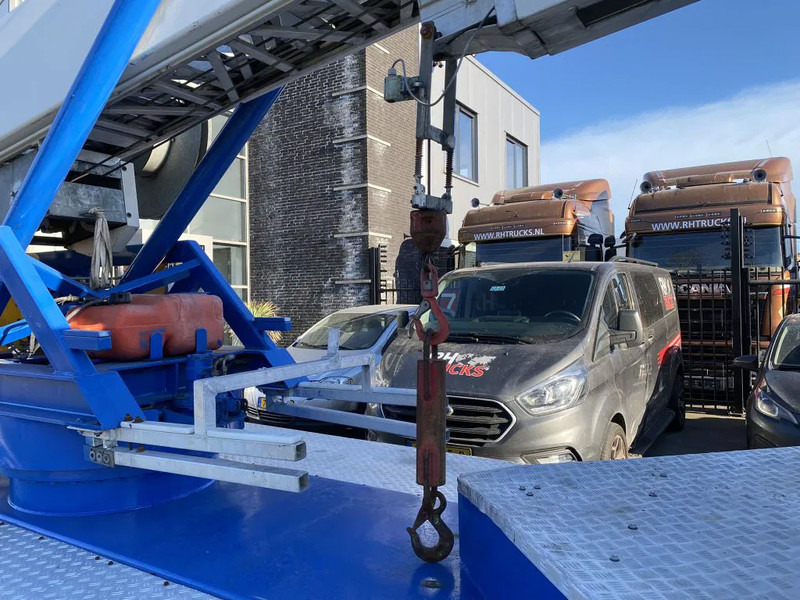 Autokran Iveco EuroCargo 90 E18 - EURO 5 + KLAAS ALU-KRAN 30 METER MET REMOTE: das Bild 14 Autokran Iveco EuroCargo 90 E18 - EURO 5 + KLAAS ALU-KRAN 30 METER MET REMOTE: das Bild 14