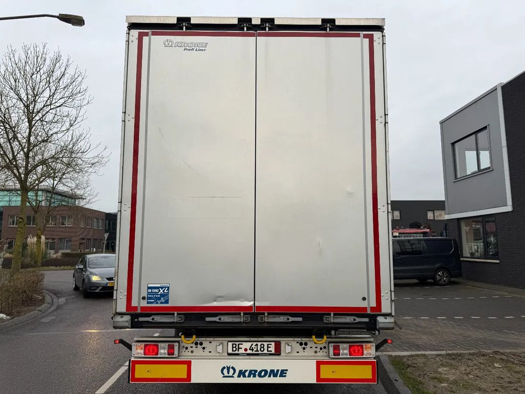 Krone SD - 3 AXLE + SLIDING ROOF - Planenauflieger: das Bild 3 Krone SD - 3 AXLE + SLIDING ROOF - Planenauflieger: das Bild 3