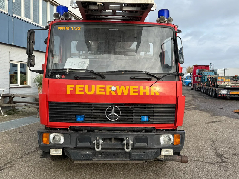 Mercedes-Benz 1124F + METZ DLK 18-12 LIFT + MAN-BASKET - LKW: das Bild 2 Mercedes-Benz 1124F + METZ DLK 18-12 LIFT + MAN-BASKET - LKW: das Bild 2