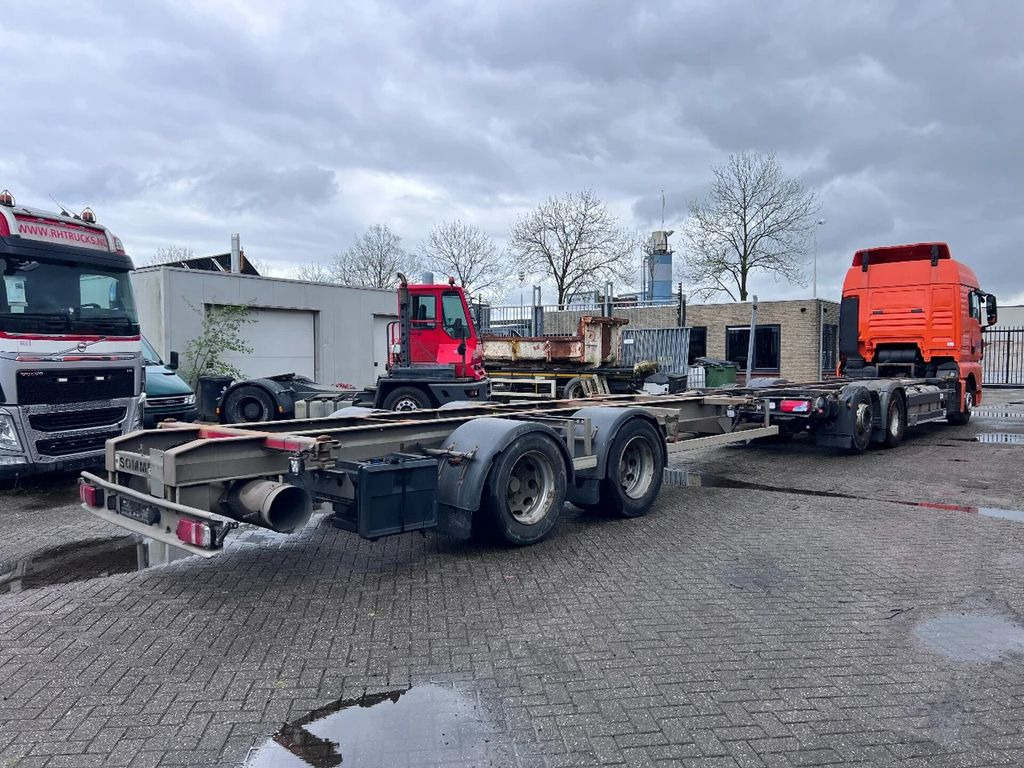 MAN TGX 26.440 XLX 6X2 + HANGER EURO 5 - BDF CHASSIS - Containerwagen/ Wechselfahrgestell LKW: das Bild 2 MAN TGX 26.440 XLX 6X2 + HANGER EURO 5 - BDF CHASSIS - Containerwagen/ Wechselfahrgestell LKW: das Bild 2