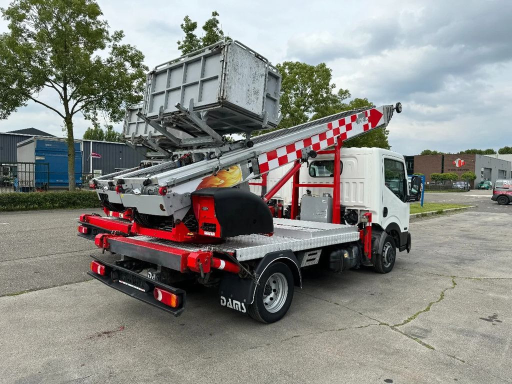 Nissan 3X UNIT CABSTAR 35.13 + LIFT 25 METER + REMOTE C - LKW mit Arbeitsbühne: das Bild 3 Nissan 3X UNIT CABSTAR 35.13 + LIFT 25 METER + REMOTE C - LKW mit Arbeitsbühne: das Bild 3