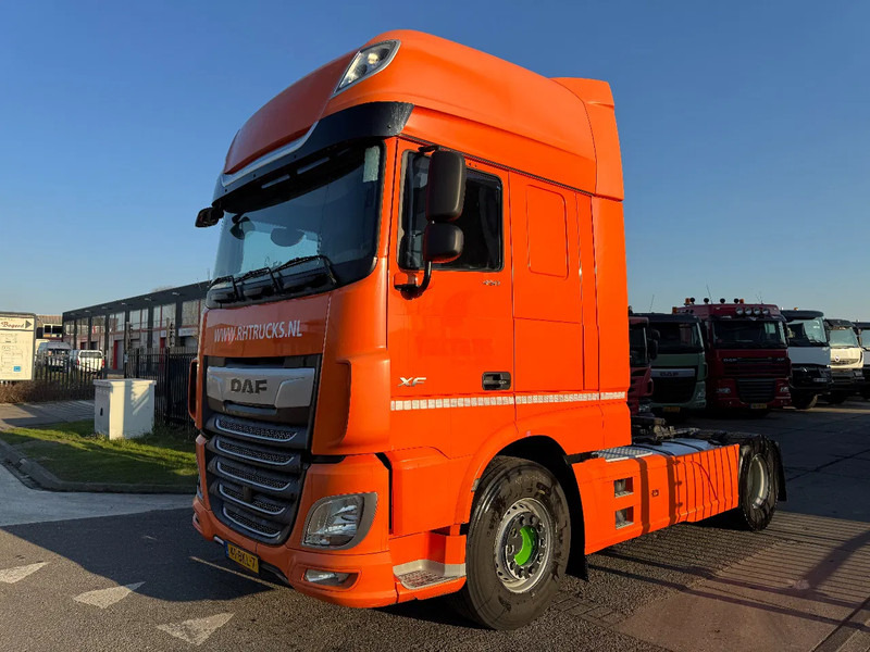 DAF XF 450 4X2 - EURO 6 + FULL SPOILER - Sattelzugmaschine: das Bild 4 DAF XF 450 4X2 - EURO 6 + FULL SPOILER - Sattelzugmaschine: das Bild 4