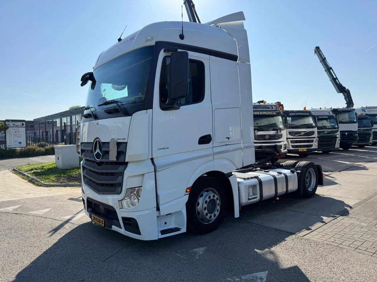 Mercedes-Benz Actros 1842 4X2 - EURO 6 + HEFSCHOTEL + ROCKINGE - Sattelzugmaschine: das Bild 1 Mercedes-Benz Actros 1842 4X2 - EURO 6 + HEFSCHOTEL + ROCKINGE - Sattelzugmaschine: das Bild 1