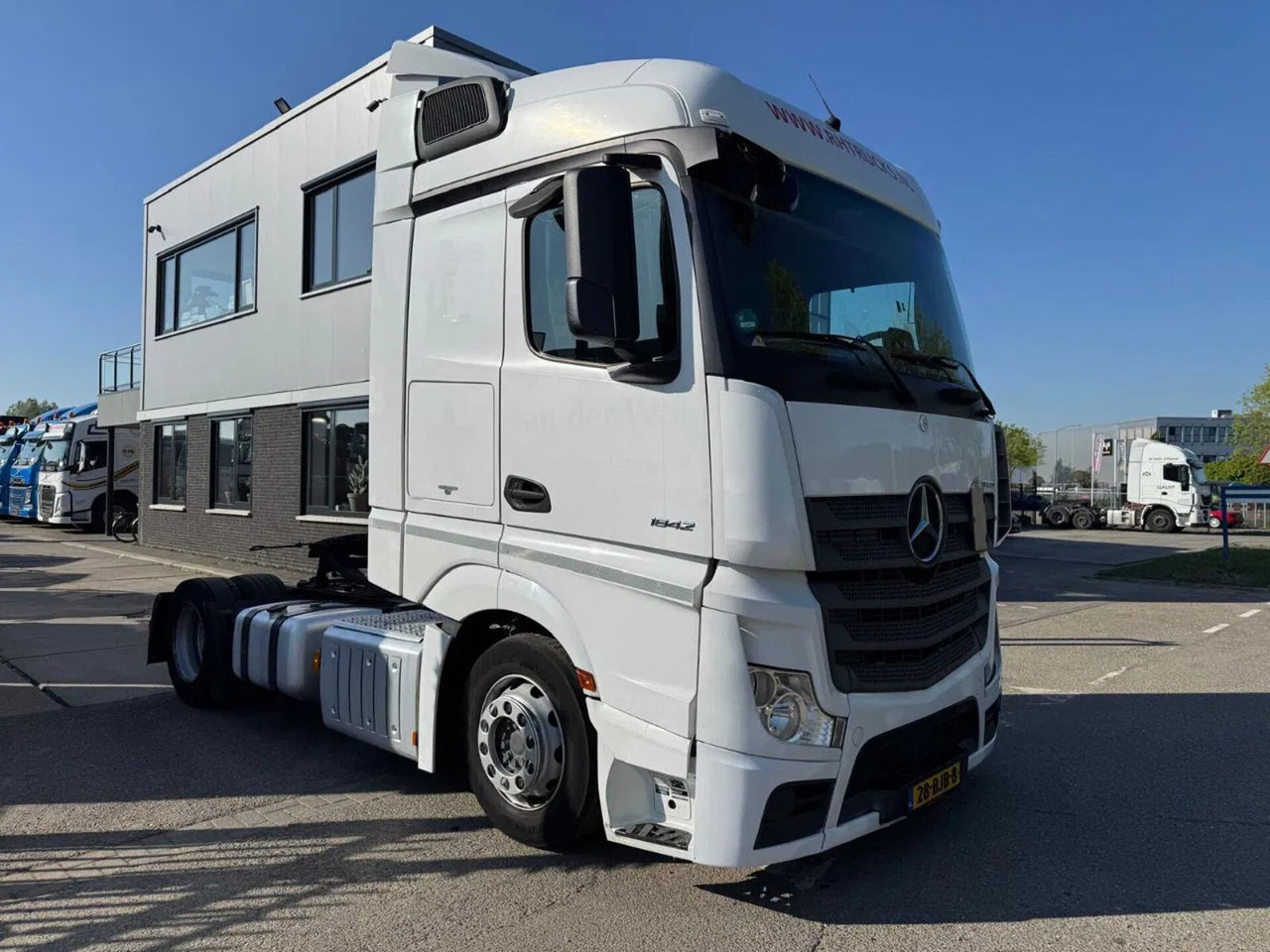 Mercedes-Benz Actros 1842 4X2 - EURO 6 + HEFSCHOTEL + ROCKINGE - Sattelzugmaschine: das Bild 3 Mercedes-Benz Actros 1842 4X2 - EURO 6 + HEFSCHOTEL + ROCKINGE - Sattelzugmaschine: das Bild 3
