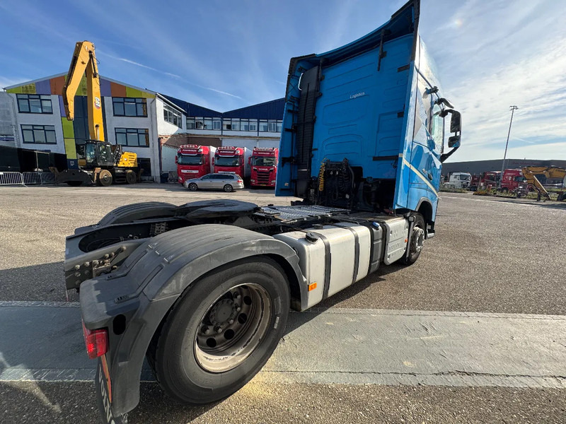 Volvo FH 460 4X2 EURO 6 I-SHIFT DOUBLE TANK - Sattelzugmaschine: das Bild 5 Volvo FH 460 4X2 EURO 6 I-SHIFT DOUBLE TANK - Sattelzugmaschine: das Bild 5