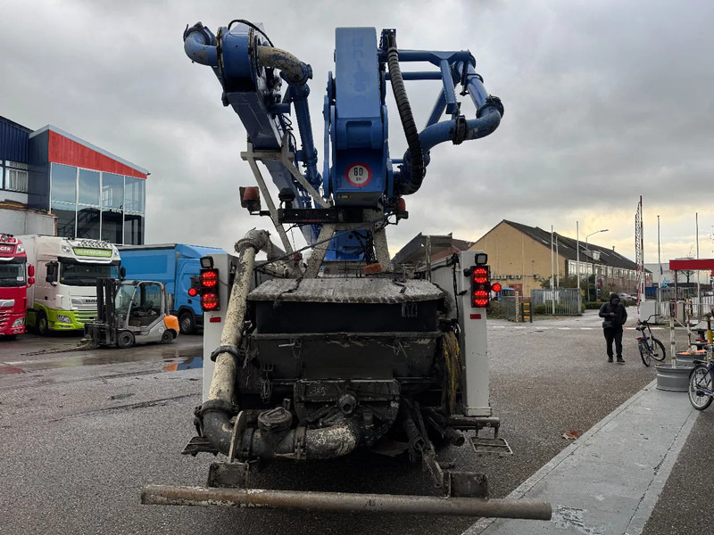 Scania G490 8X4 SCHWING S 47 R + REMOTE CONTROL HUB REDUCTION - Betonpumpe: das Bild 5 Scania G490 8X4 SCHWING S 47 R + REMOTE CONTROL HUB REDUCTION - Betonpumpe: das Bild 5