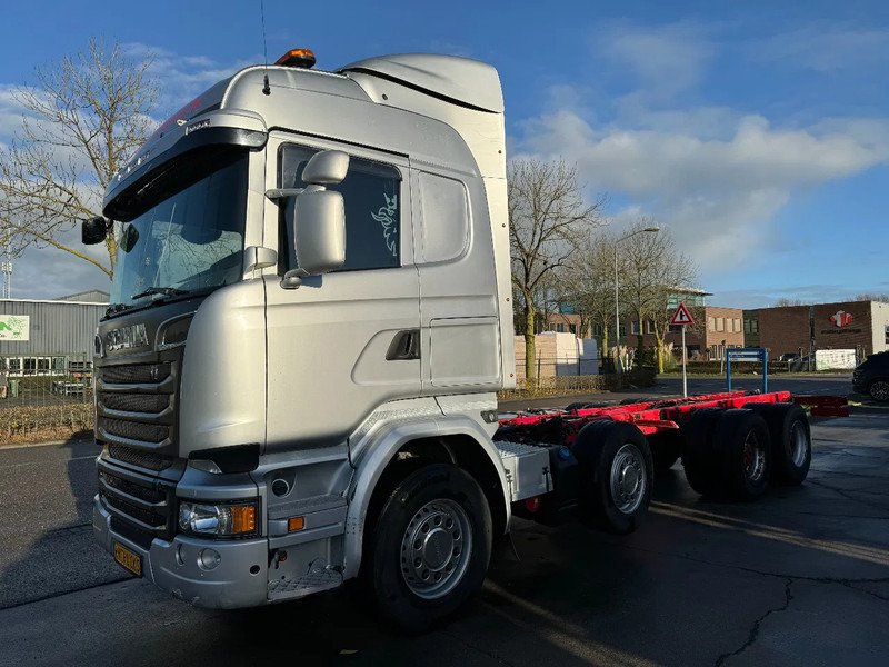 Scania R730 V8 8X4 EURO 6 BIG AXLES - Fahrgestell LKW: das Bild 2 Scania R730 V8 8X4 EURO 6 BIG AXLES - Fahrgestell LKW: das Bild 2