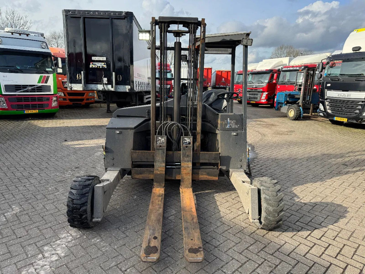 Terberg TKL-MC-3X3 - 2000KG 3,2 LIFTING HEIGHT - Mitnahmestapler: das Bild 2 Terberg TKL-MC-3X3 - 2000KG 3,2 LIFTING HEIGHT - Mitnahmestapler: das Bild 2
