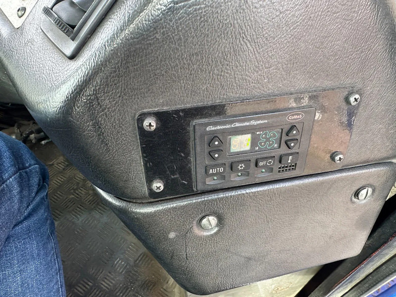 Terminaltraktor Terberg YT 182 MOTOR ROOKT: das Bild 11 Terminaltraktor Terberg YT 182 MOTOR ROOKT: das Bild 11