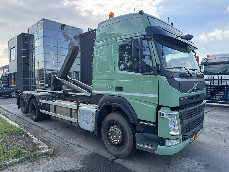 Volvo FM 410 6X2 EURO 6 VDL 21T HOOK - Abrollkipper: das Bild 2 Volvo FM 410 6X2 EURO 6 VDL 21T HOOK - Abrollkipper: das Bild 2